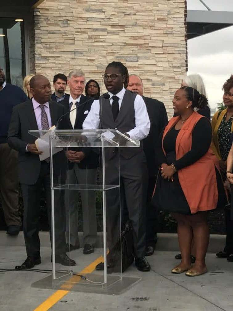 Dorian Dovai Photo With Former Mayor Sylvestor Turner